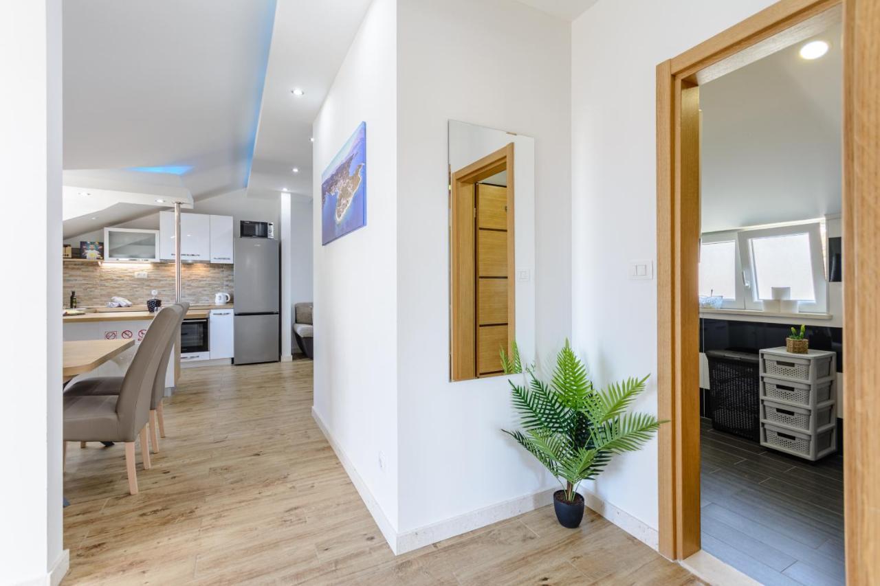 סומרטין Apartment Darka 1 מראה חיצוני תמונה