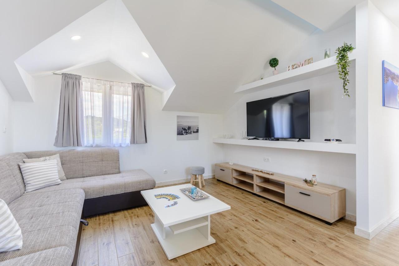סומרטין Apartment Darka 1 מראה חיצוני תמונה