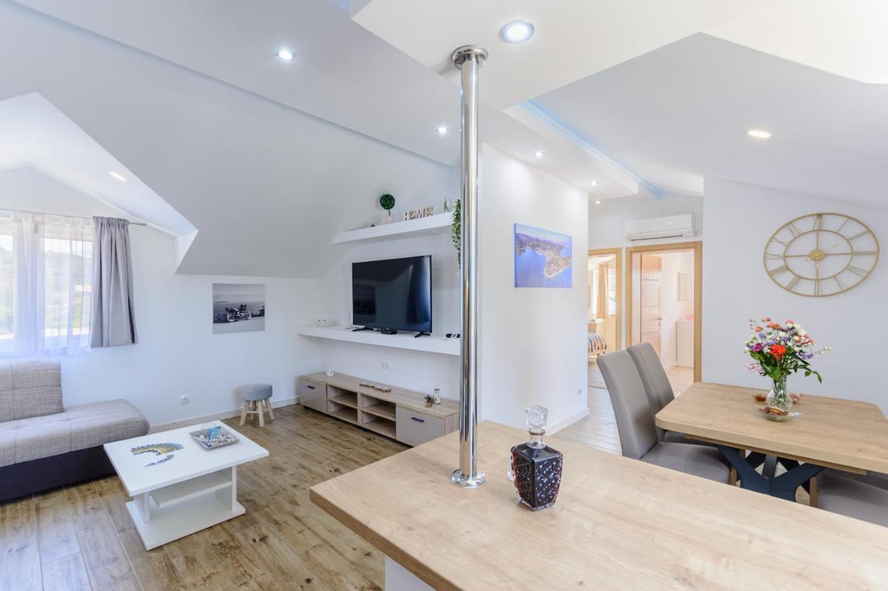 סומרטין Apartment Darka 1 מראה חיצוני תמונה